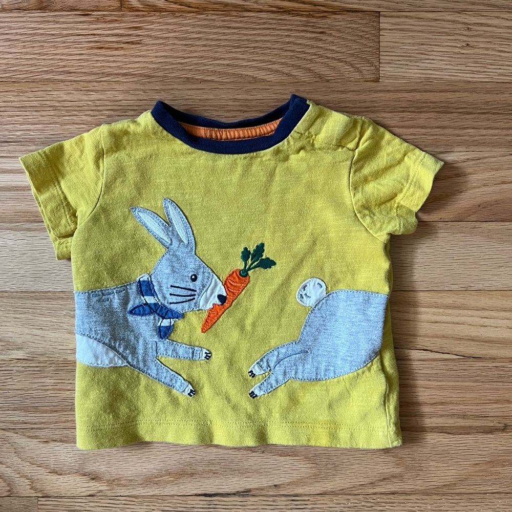 Mini Boden bunny tee